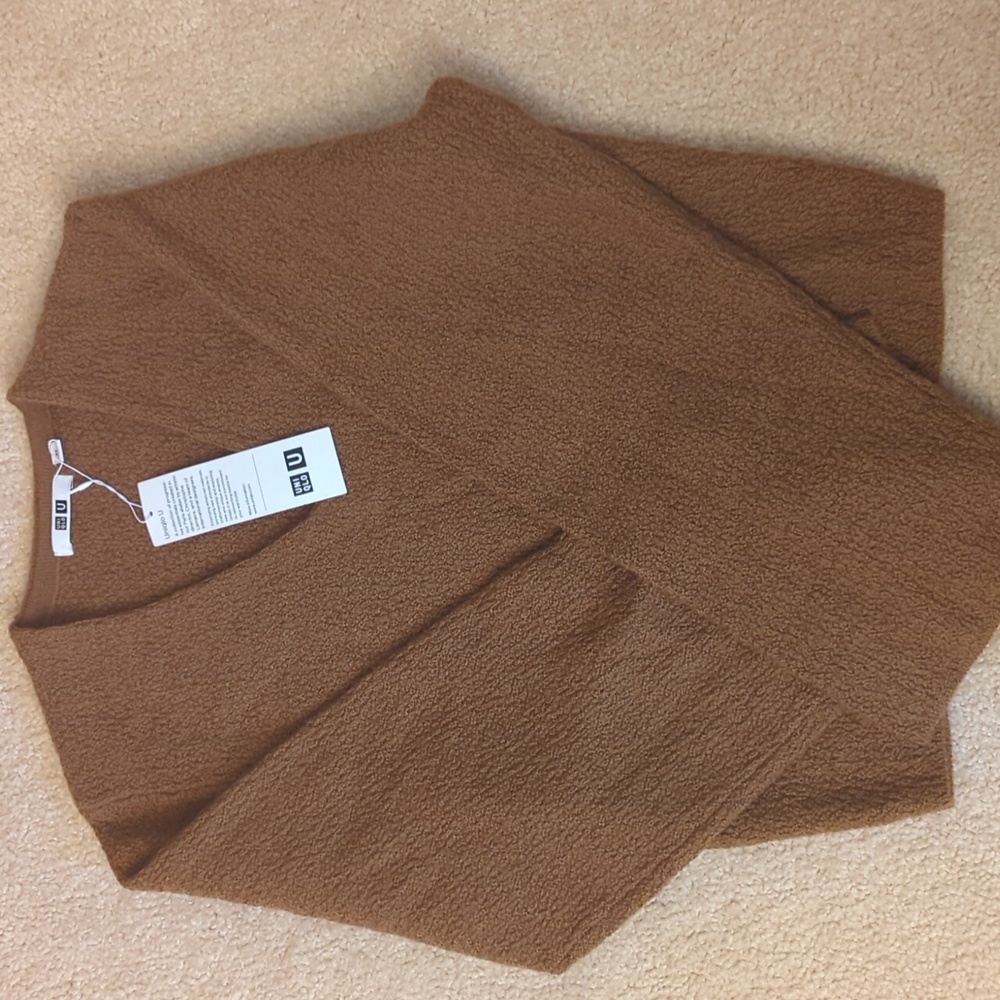 Winter brown sweater